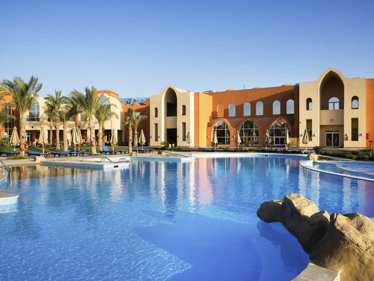 reat yourself to a 5-star resort experience at Novotel Marsa Alam, directly overlooking the Red Sea.